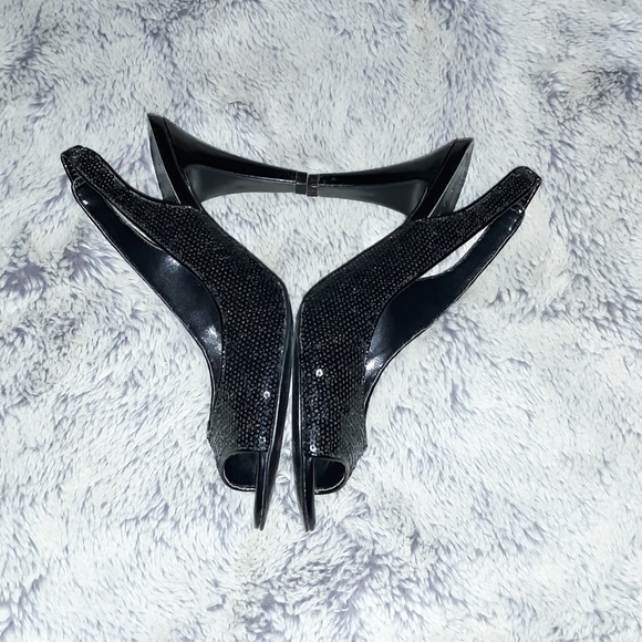 🖤 Tahari Black Sequin Heels🖤 - Picture 5 of 7